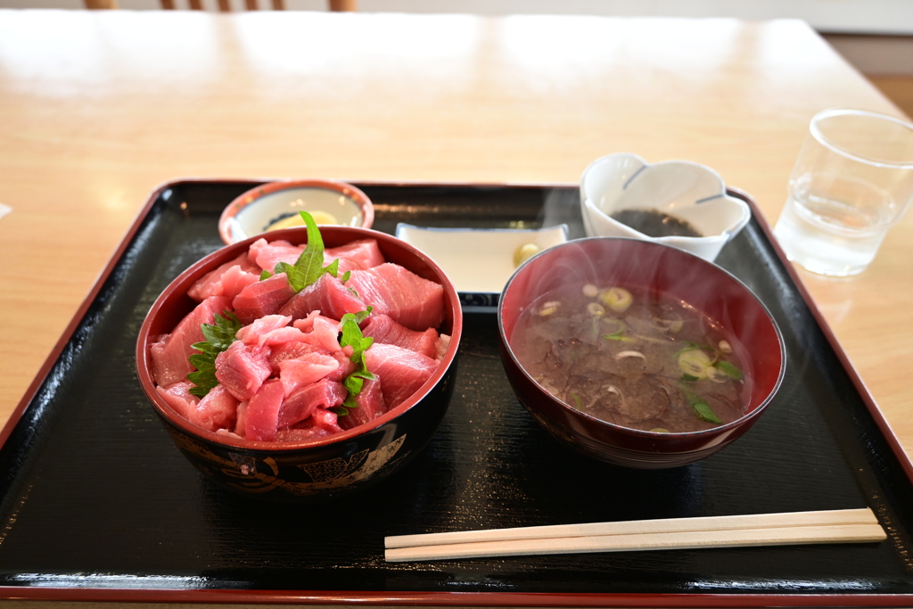 龍飛岬のマグロ丼のお店