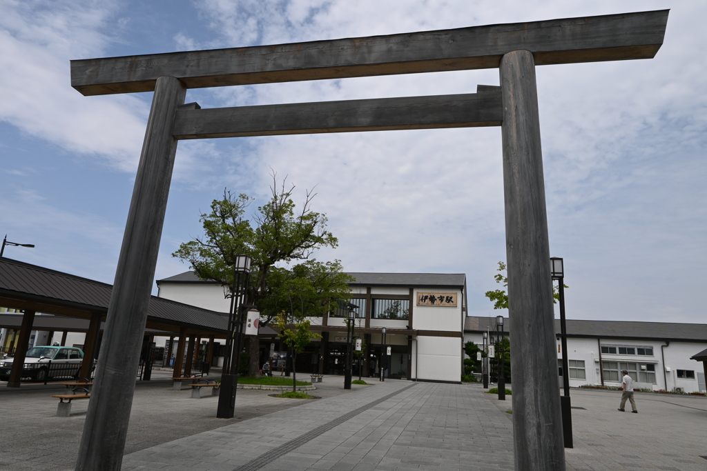 伊勢市駅