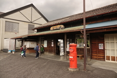 家山駅の駅舎