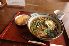 山菜手打ちそばといなりずし