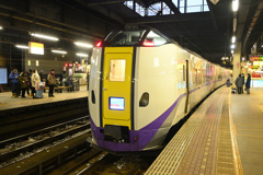 札幌駅に到着した特急キハ261系