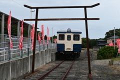 阿字ヶ浦駅に停車中のキハ222