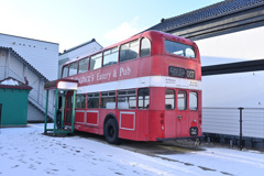 函館市内にイギリスの2階建てバス！？
