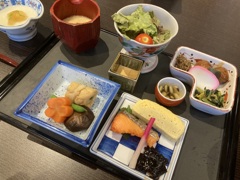 朝食