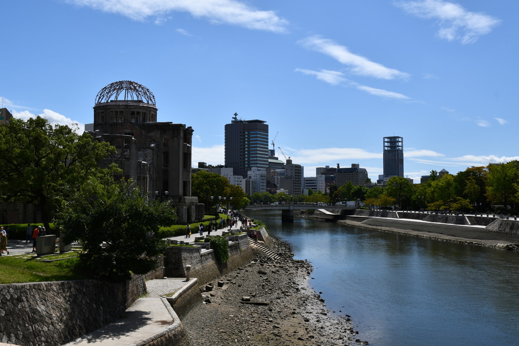 相生橋より原爆ドーム方面を眺望！