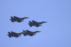 F-2　４機編成飛行2