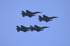 F-2　４機編成飛行3