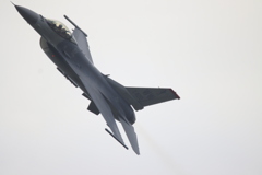 F-16機動飛行6