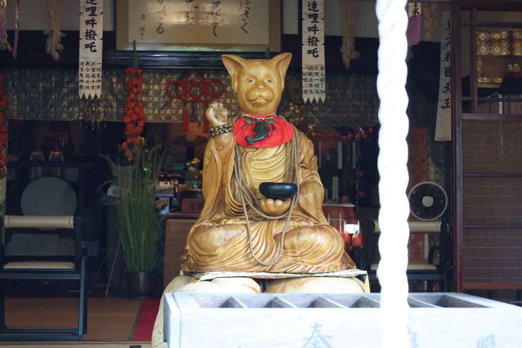 猫の置物