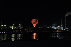 晴海埠頭夜の気球２