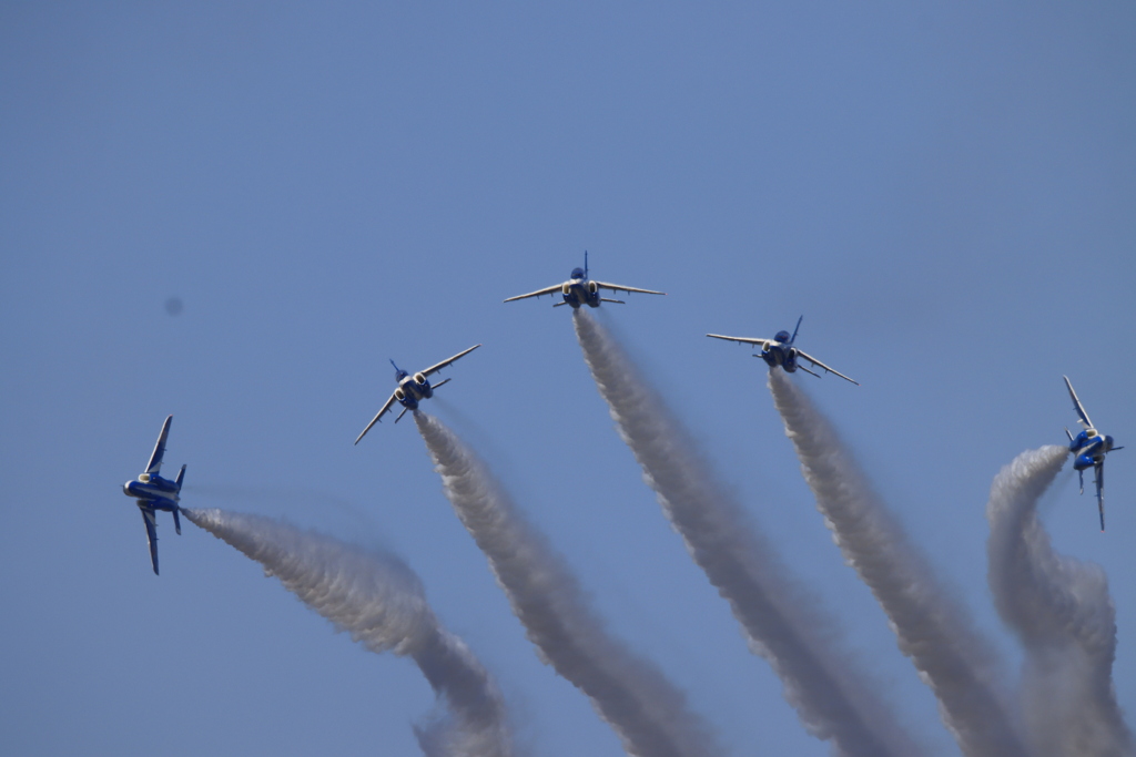 築城基地航空祭ブルーインパルス曲技飛行2