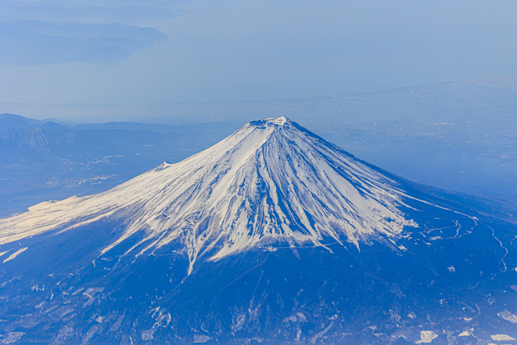見下ろす富士山
