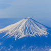 見下ろす富士山