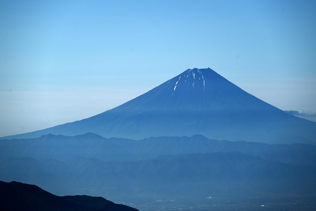 梅雨晴れの富士