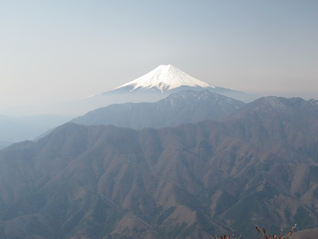 秀麗富岳：滝子山