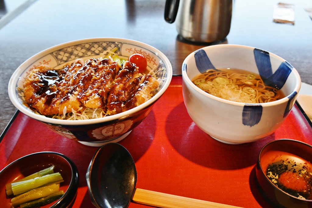 ソースかつ丼とあたたかい蕎麦セット