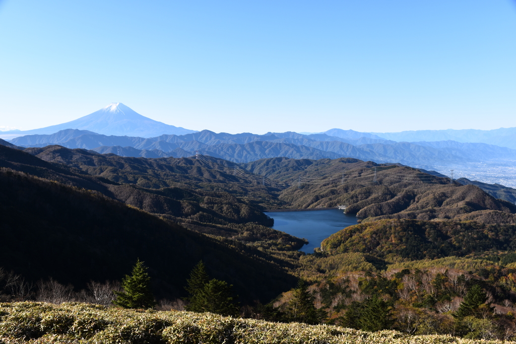 大菩薩湖と富士