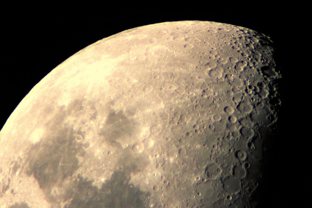 D80mm 屈折鏡筒で撮影した月(10/14撮影) ②