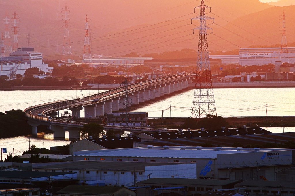 夕日の橋 (倉敷みなと大橋) ②