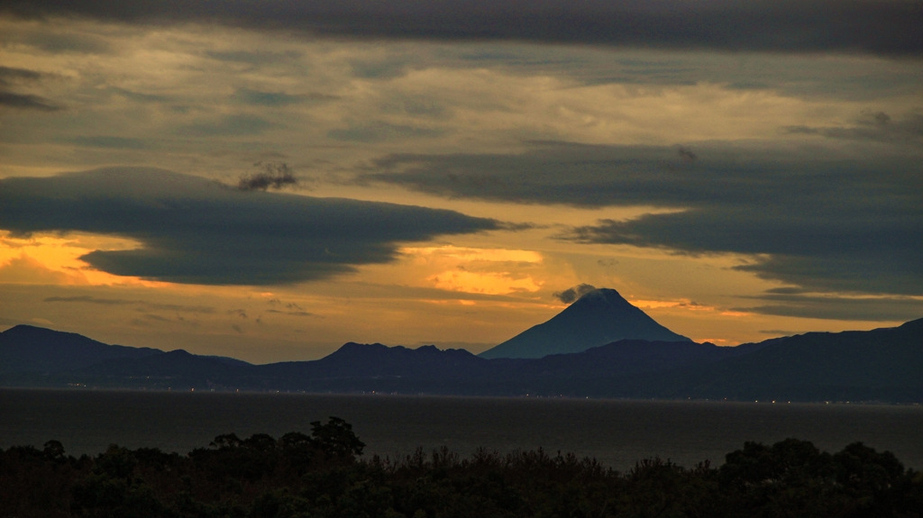 開聞岳の夕景