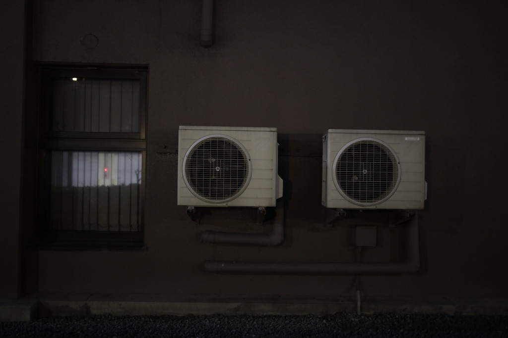 室外機に感じるロマン。