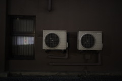 室外機に感じるロマン。