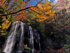 秋晴の滝