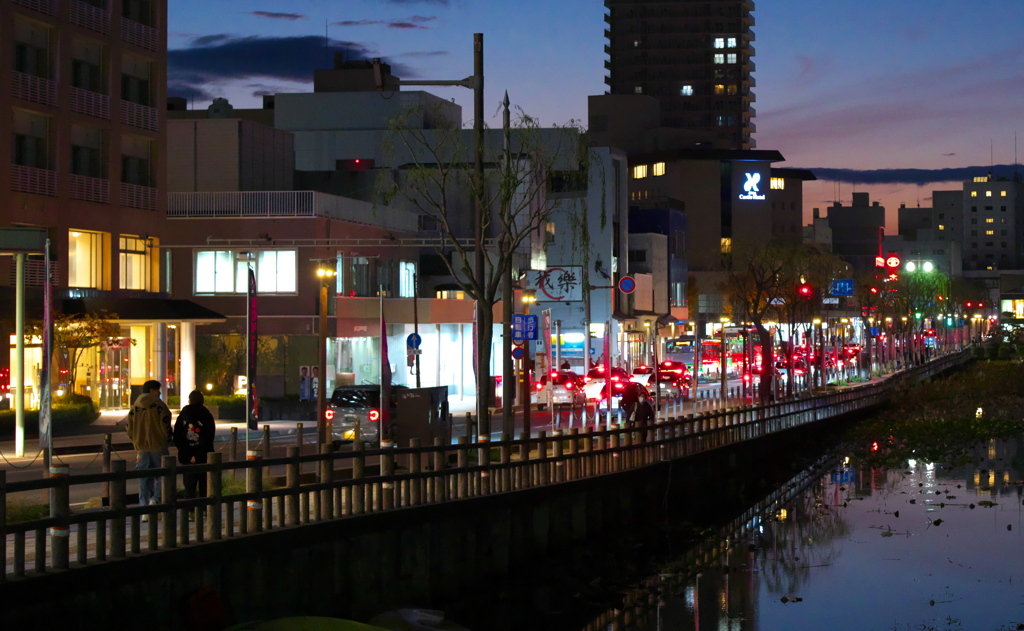 初冬の秋田広小路