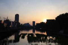 お濠の夕日