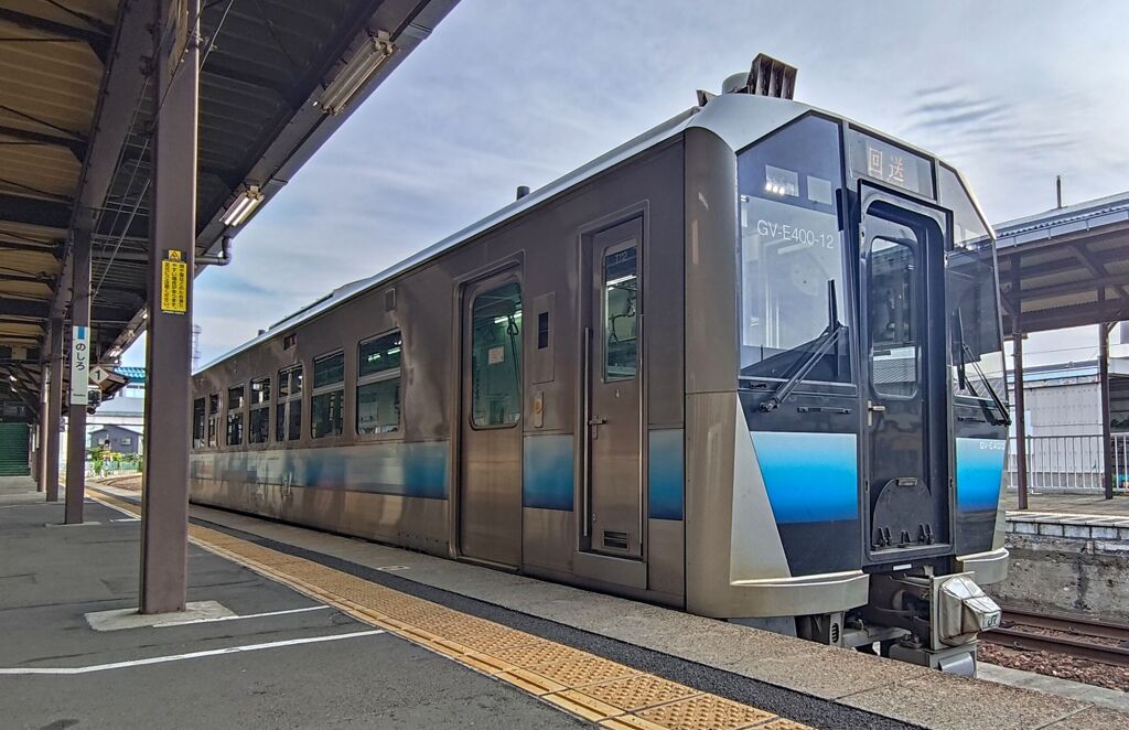 五能線能代駅上り一番列車