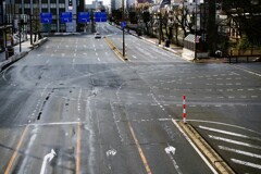 正月の大通りの交差点