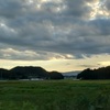遥か鳥海山を望む夕暮れ