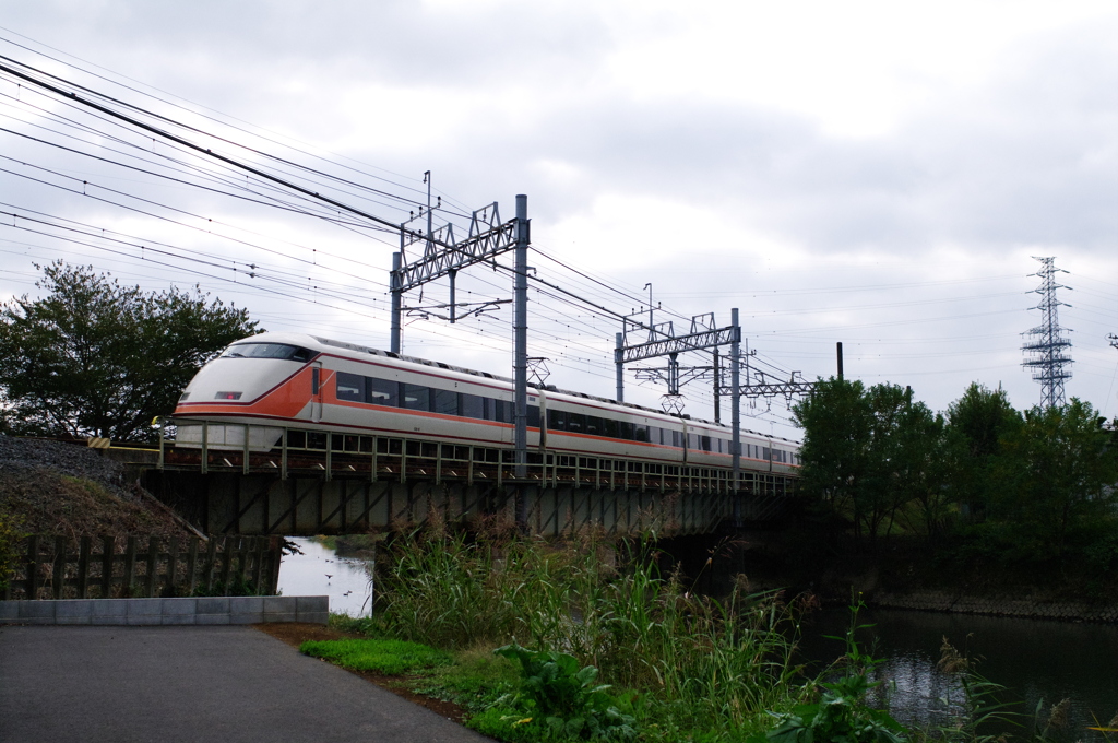 お写ん歩(29)-1（曇り×電車）