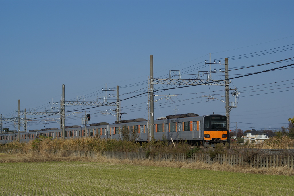 お写ん歩(115)-1（電車×青空）