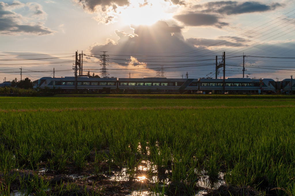 お写ん歩(12)-2（夕日×電車）