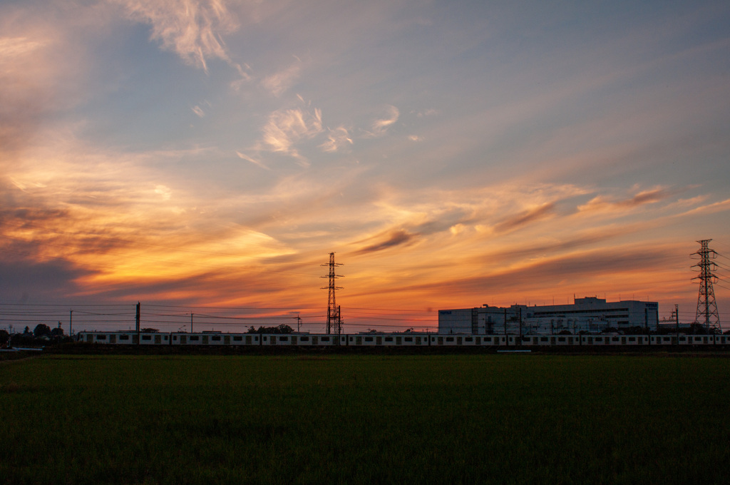 お写ん歩(24)-2（夕焼け×電車）