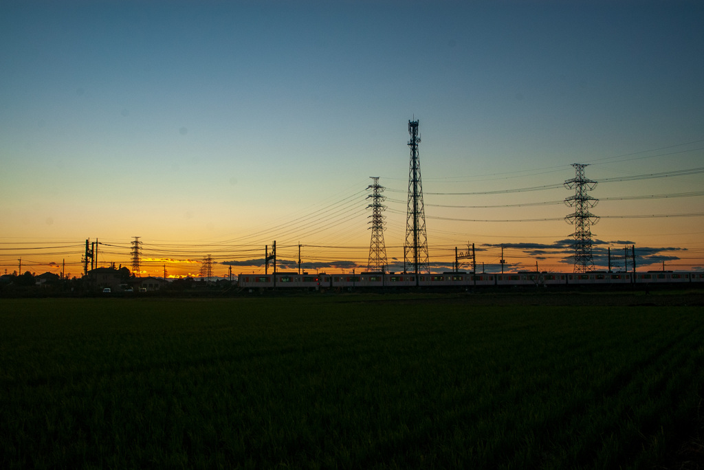 お写ん歩(23)-3（夕焼け×電車）