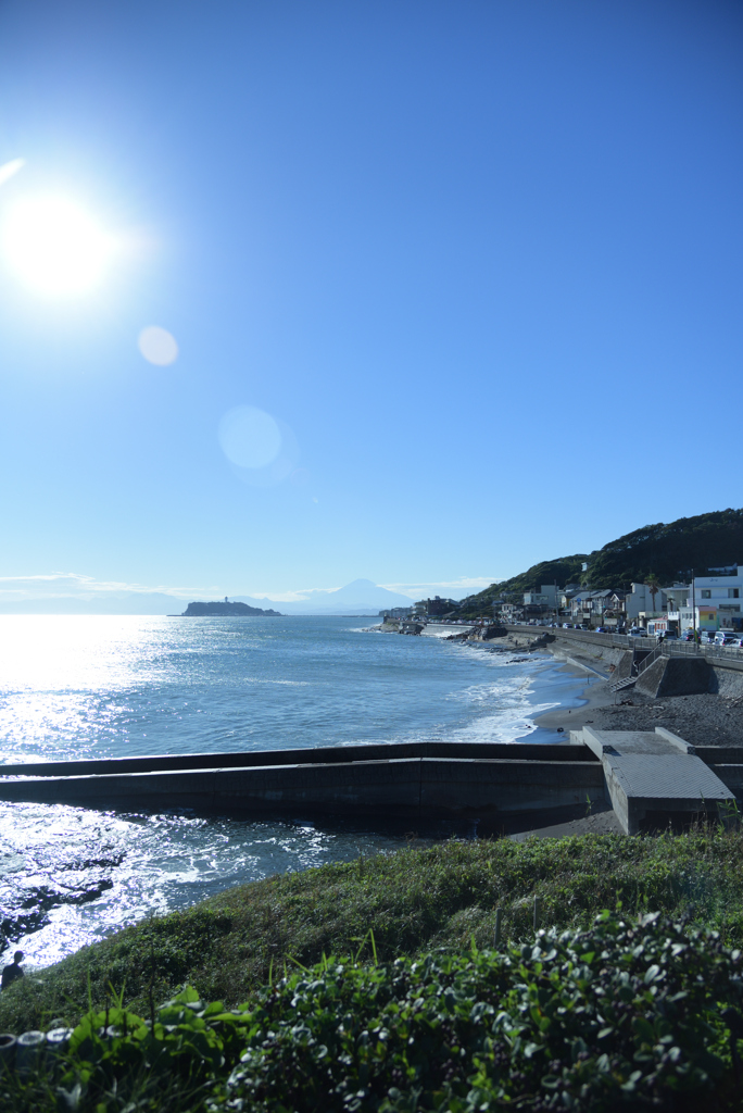 晴れた日の富士山。江の島にて。