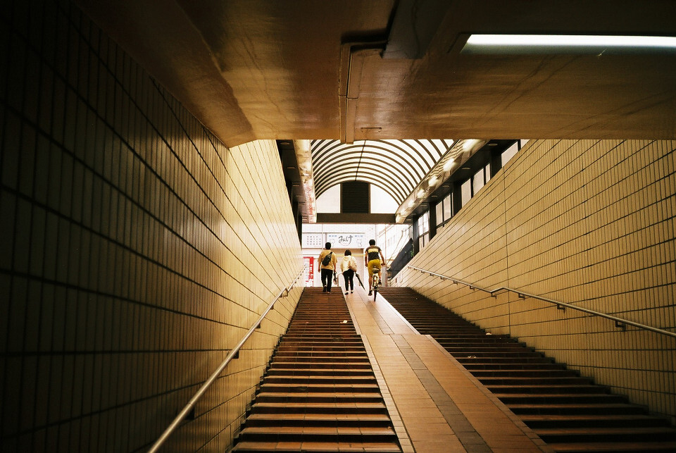 地下道　(ﾌｨﾙﾑ）