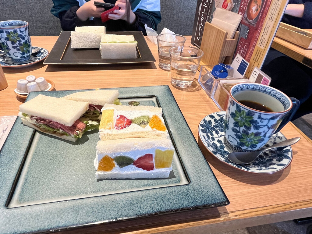 フルーツサンド