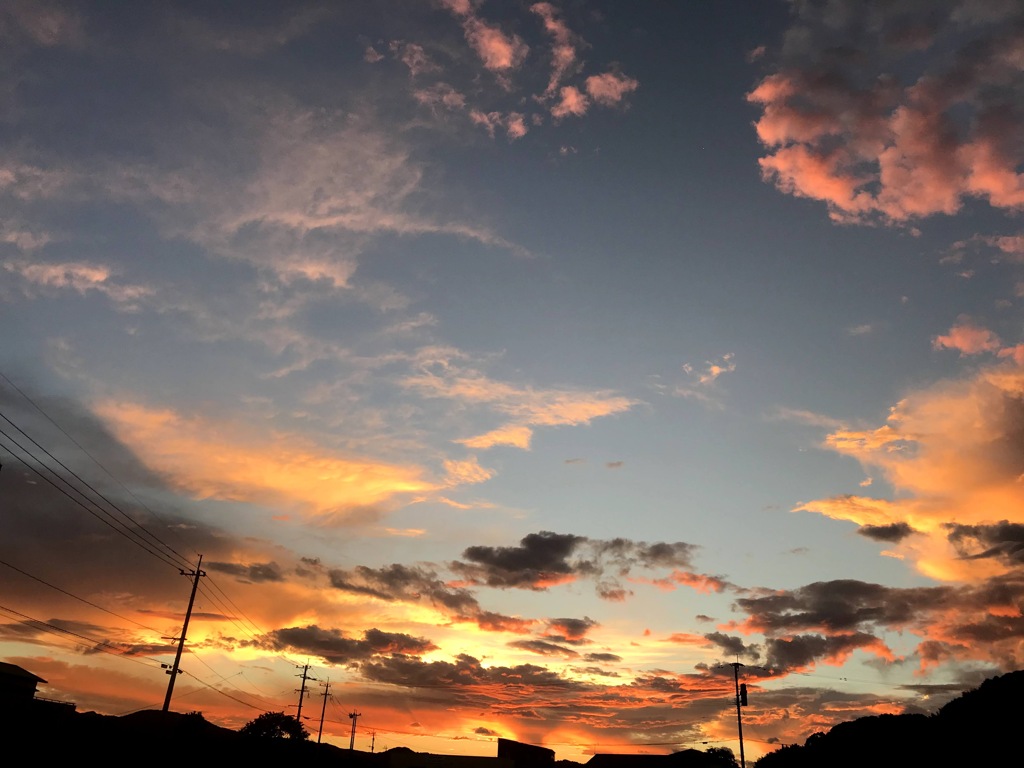 朝の空