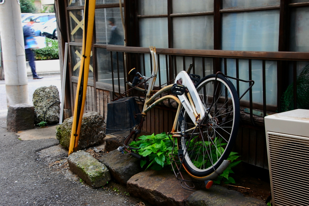 逆さ