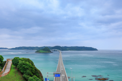 曇天の角島大橋 見下ろす