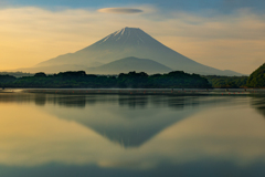 精進湖にて