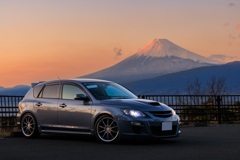 愛車と夕焼け富士