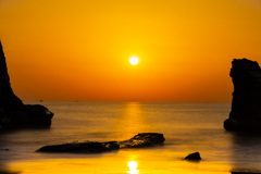 雀島の朝陽