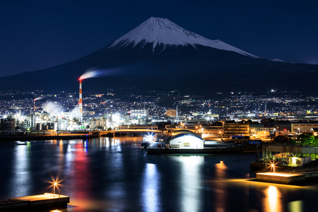 工場夜景と富士山 その３