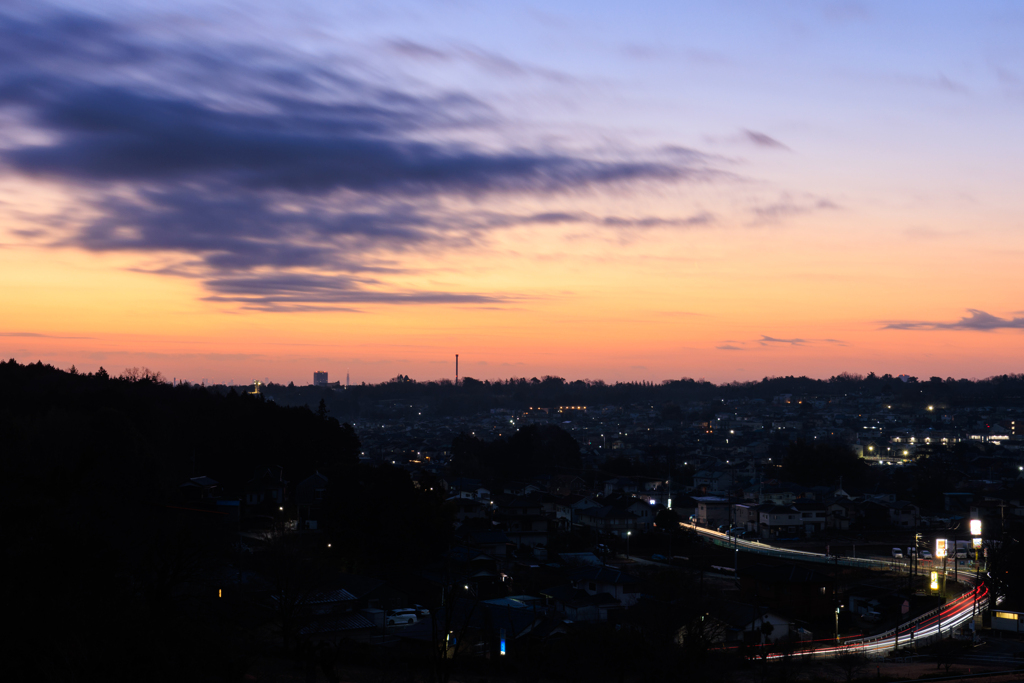 朝焼け 狭山湖堤防より
