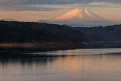 富士山 雲取れず・・・