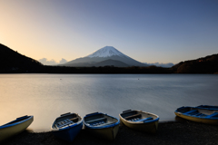 精進湖の朝焼け 長秒で